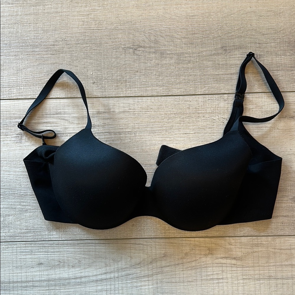 Black lined Demi Victoria’s secret black bra, size 36C
